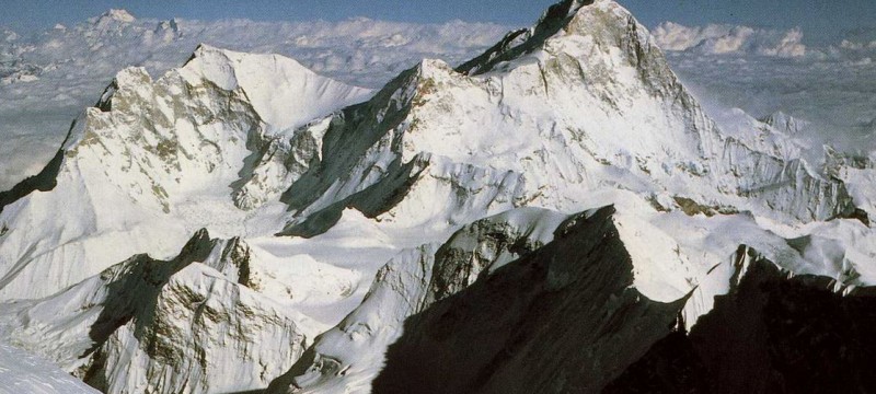 Вершина Чомолонзо в Тибете