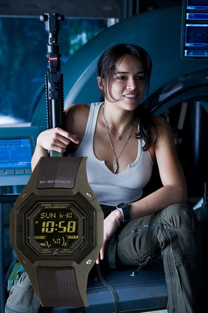 Мишель Родригез показывает Casio G-Shock G-056-3