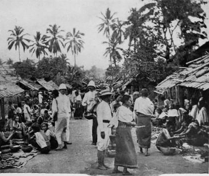 Уличный рынок Луангпрабанга, 1900-е года